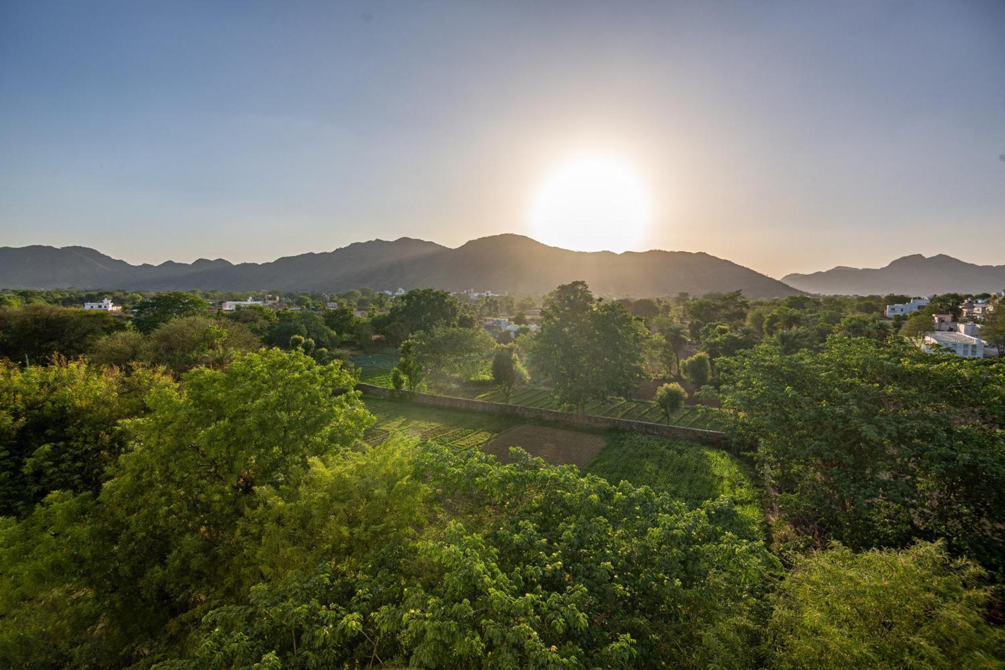 Sterling Aravalli อุเดเปอร์ ภายนอก รูปภาพ
